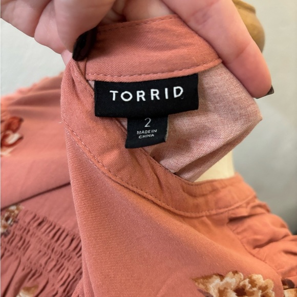 Torrid Pink Floral Babydoll Twill Smocked Tunic Size 2X - Picture 6 of 6